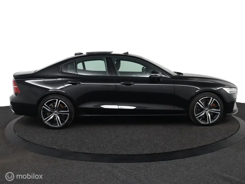 Volvo S60 2.0 Recharge T6 AWD R-Design uit 2021, foto 11
