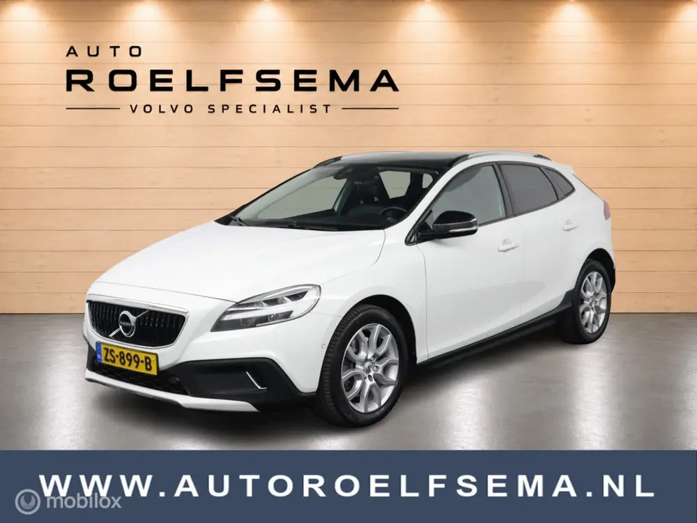 Volvo V40 Cross Country 1.5 T3 Polar+ Luxury uit 2019
