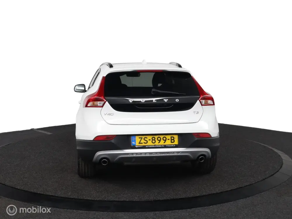 Volvo V40 Cross Country 1.5 T3 Polar+ Luxury uit 2019, foto 3