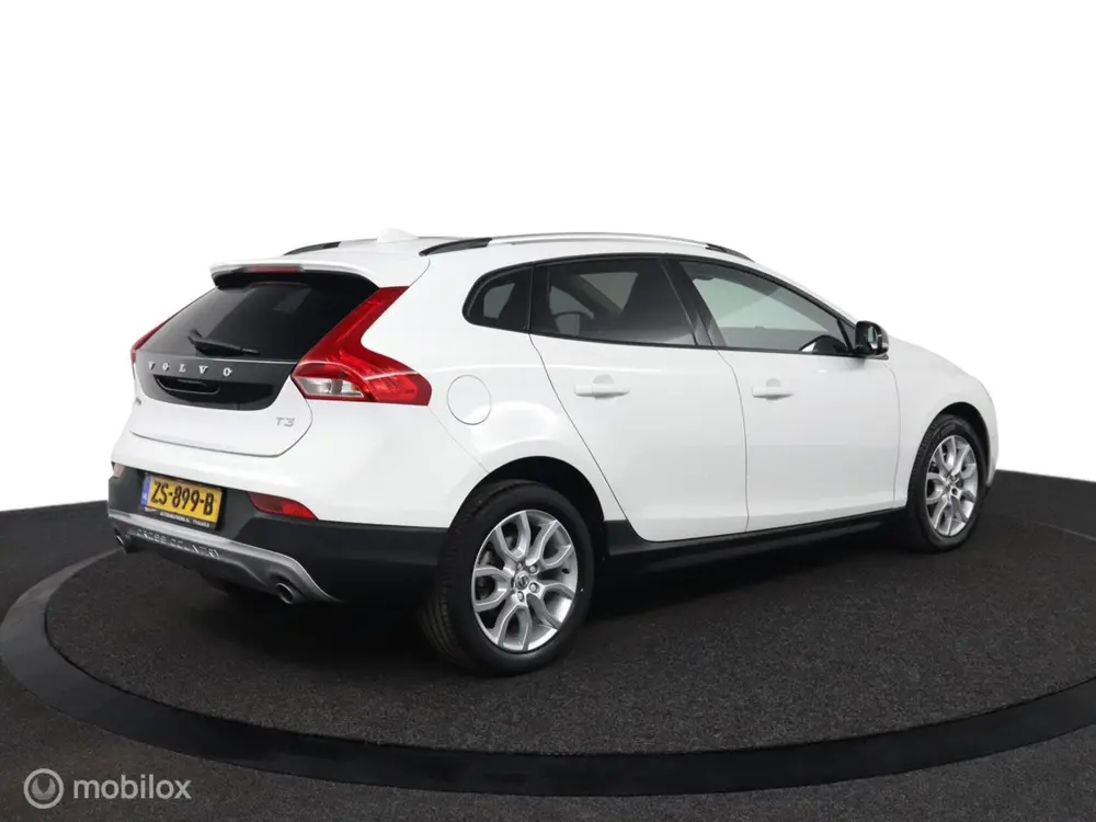 Volvo V40 Cross Country 1.5 T3 Polar+ Luxury uit 2019, foto 4