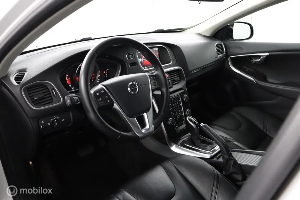 Volvo V40 Cross Country 1.5 T3 Polar+ Luxury uit 2019, foto 5