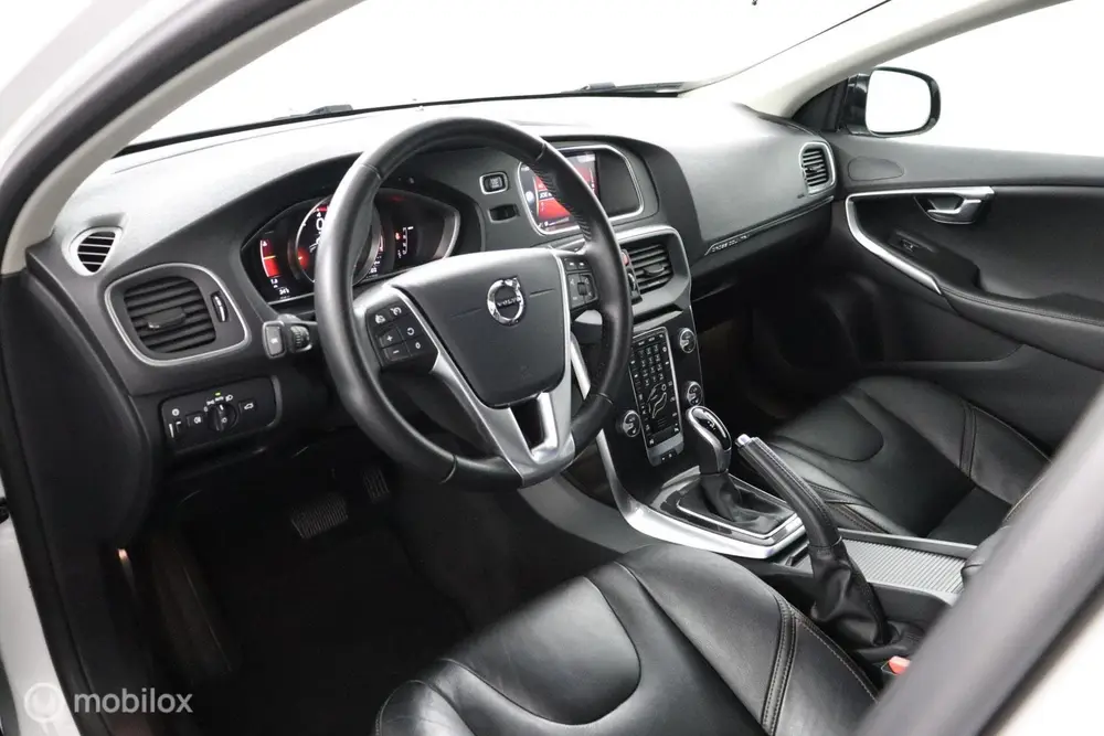 Volvo V40 Cross Country 1.5 T3 Polar+ Luxury uit 2019, foto 6