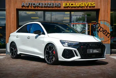 Audi RS3 2.5 TFSI RS 3 quattro Panoramadak B&O HUD uit 2023