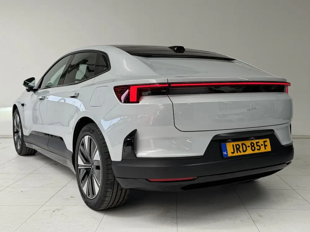 Polestar 4 Long Range Single motor 100 kWh uit 2025, foto 6