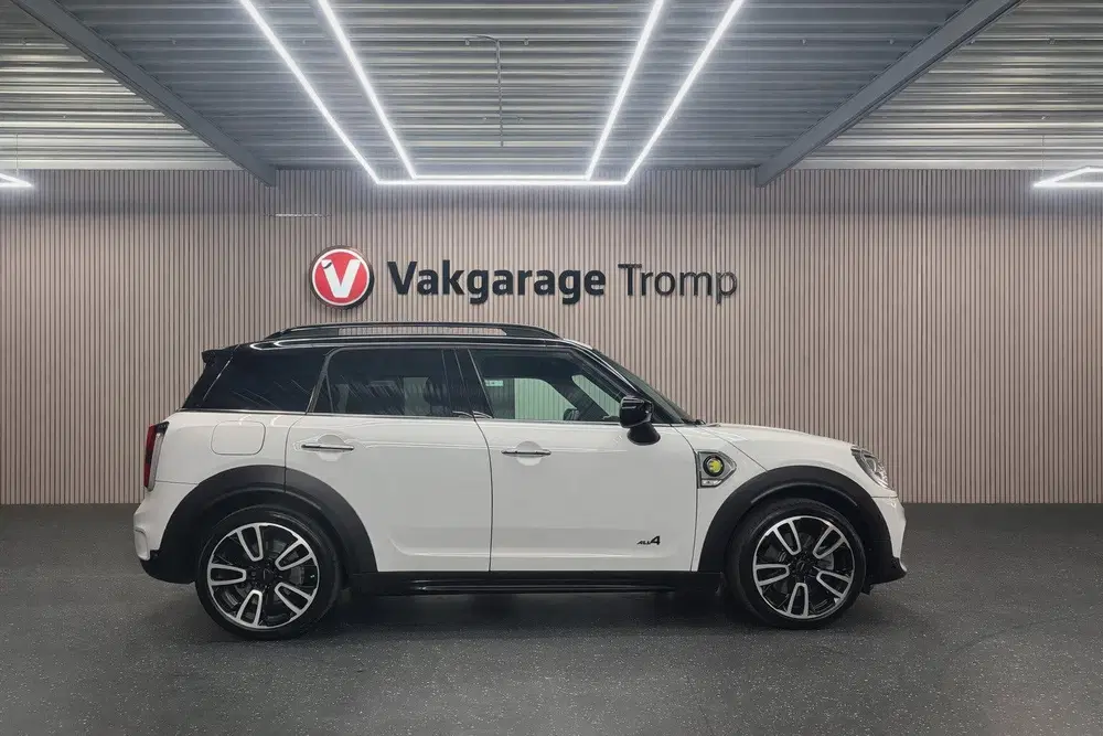 Mini Countryman 1.5 Cooper S E ALL 4 uit 2020, foto 4
