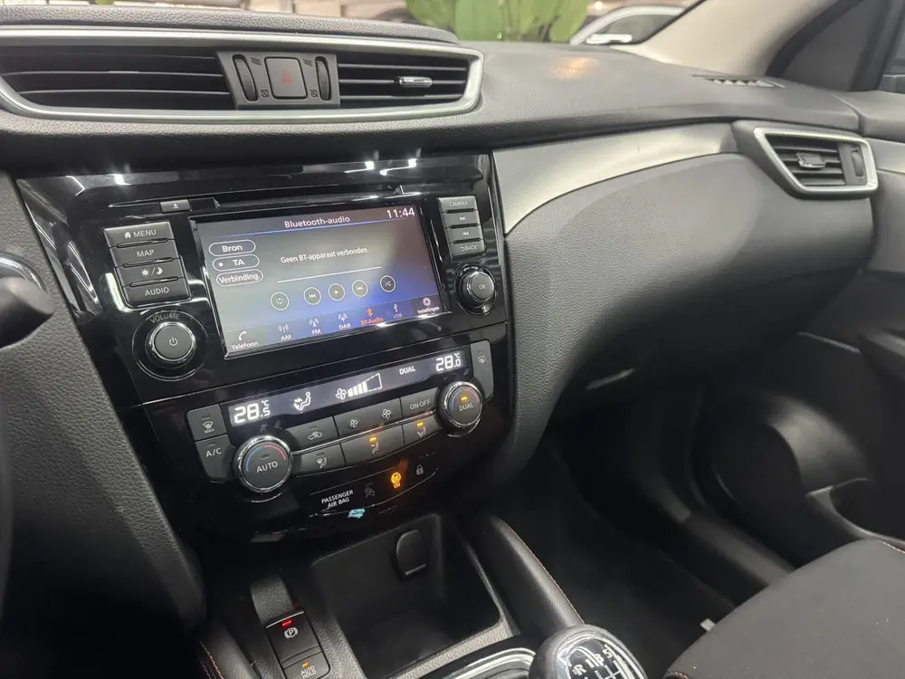 Nissan Qashqai 1.3 DIG-T N-Motion | Pano | Camera | LED uit 2019, foto 18