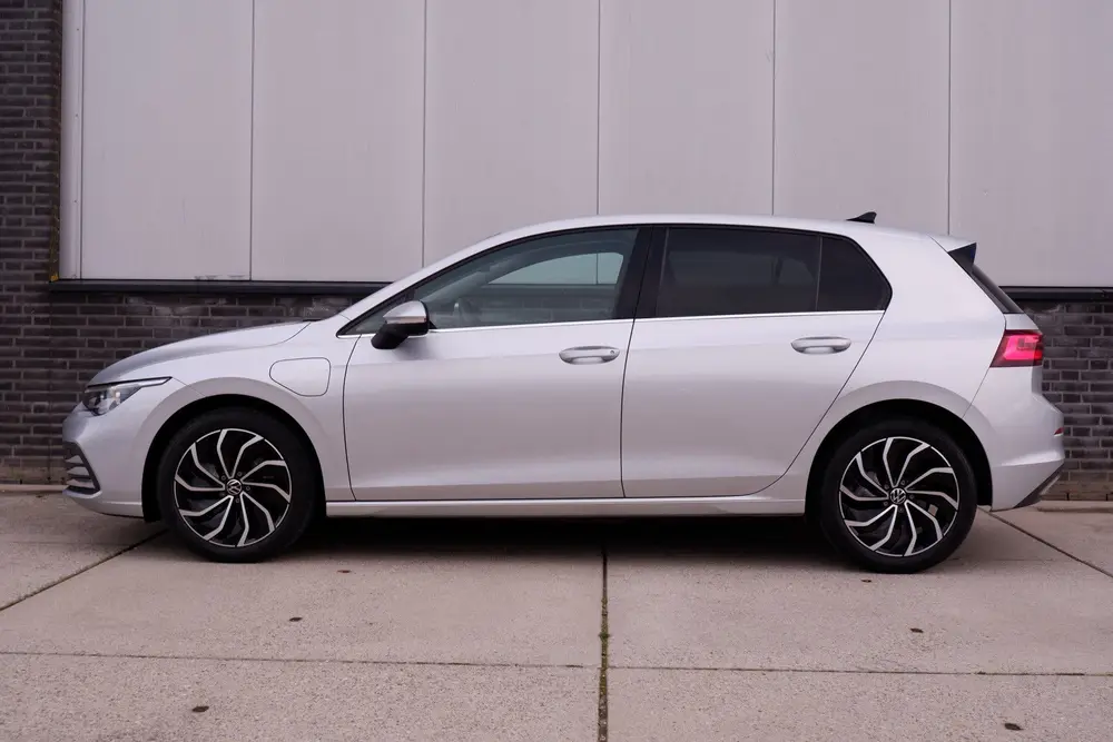 Volkswagen Golf 1.4 eHybrid Style PHEV | Elek. Trekhaak | IQ uit 2021, foto 6