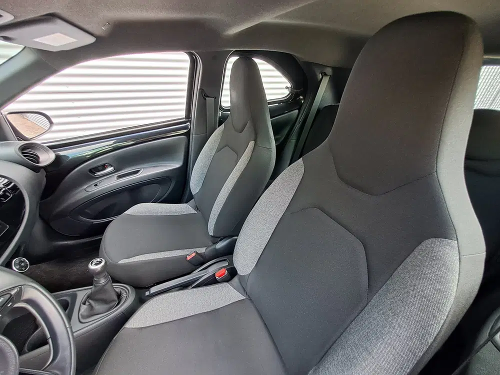 Toyota Aygo X 1.0 VVT-i MT Play uit 2024, foto 10