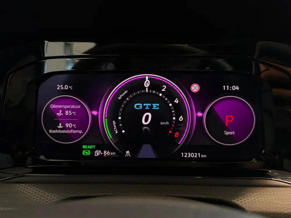 Volkswagen Golf 1.4 eHybrid GTE Pano, ACC, Sfeerverlichting uit 2021, foto 16