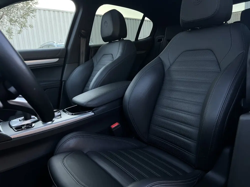 Alfa Romeo Stelvio 2.0 T GME AWD Veloce uit 2024, foto 12