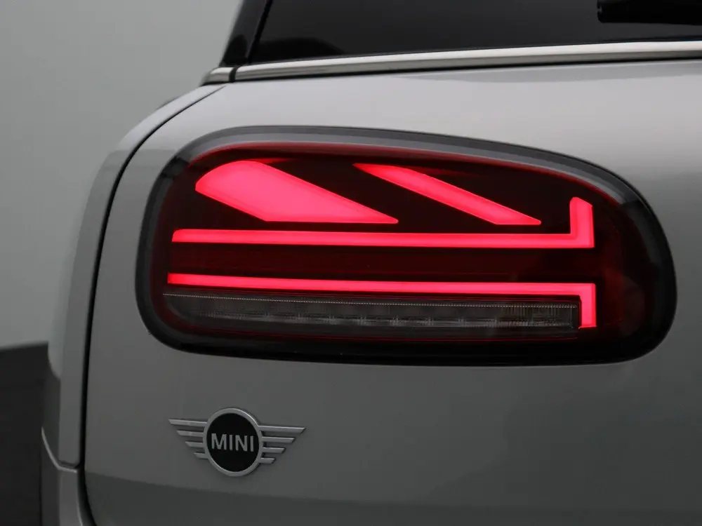 Mini Clubman JCW ALL4 Chili + Panoramadak + Harman Kard uit 2019, foto 11