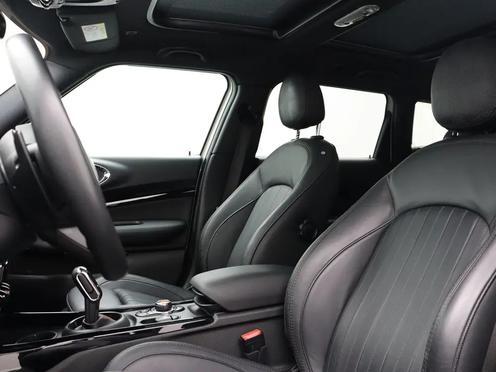 Mini Clubman JCW ALL4 Chili + Panoramadak + Harman Kard uit 2019, foto 12