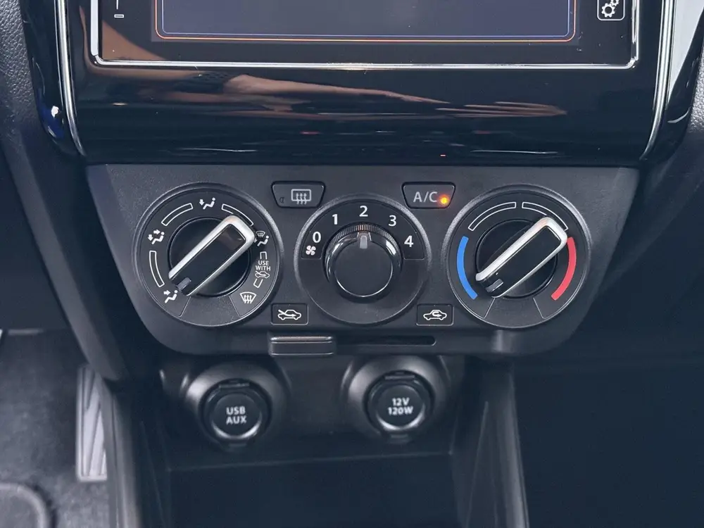 Suzuki Swift 1.2 Select uit 2019, foto 15