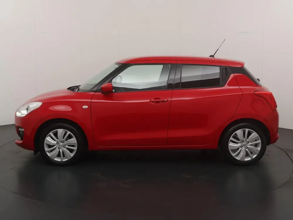 Suzuki Swift 1.2 Select uit 2019, foto 2