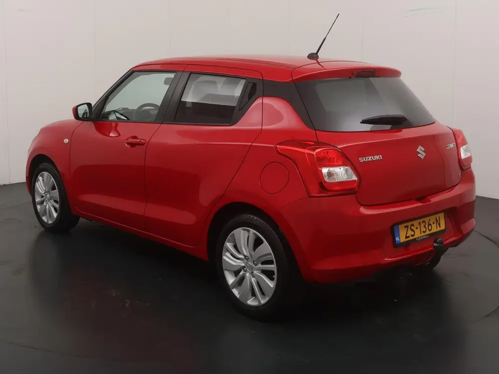 Suzuki Swift 1.2 Select uit 2019, foto 3