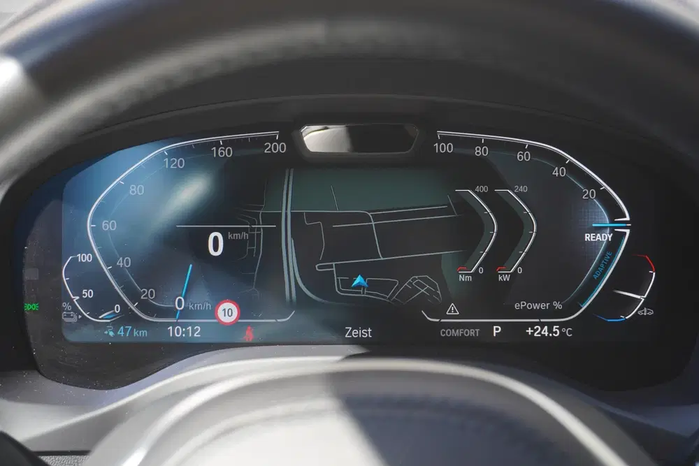 BMW iX3 uit 2023, foto 18
