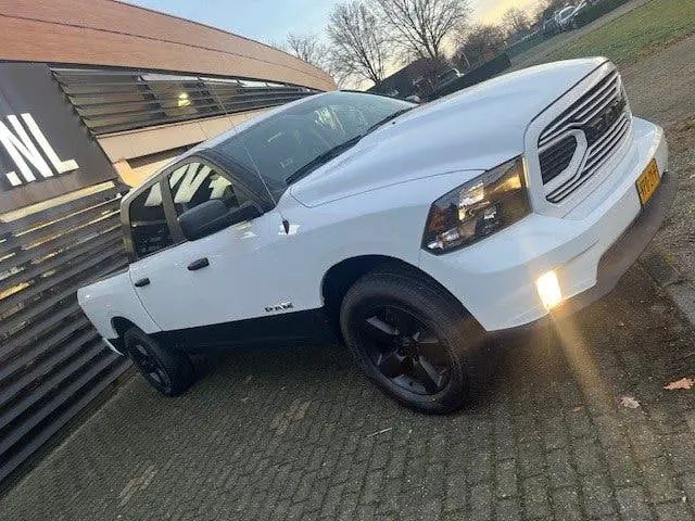 Dodge RAM 5.7 V8 4x4 Crew Cab 6 PERS CLASSIC uit 2022, foto 10