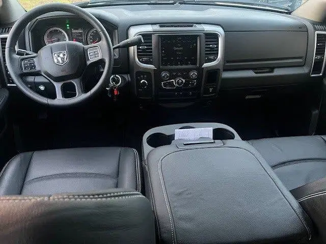 Dodge RAM 5.7 V8 4x4 Crew Cab 6 PERS CLASSIC uit 2022, foto 12
