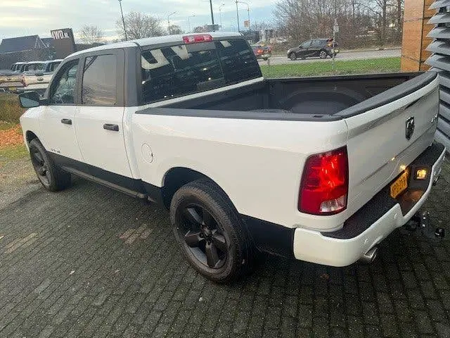 Dodge RAM 5.7 V8 4x4 Crew Cab 6 PERS CLASSIC uit 2022, foto 6
