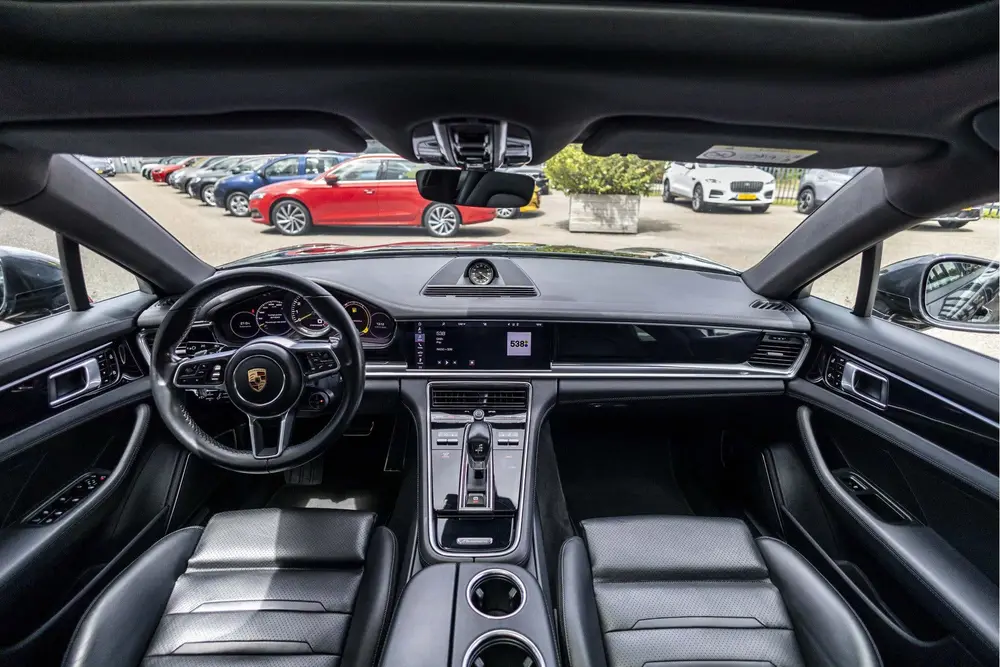 Porsche Panamera 2.9 4 E-Hybrid uit 2020, foto 16