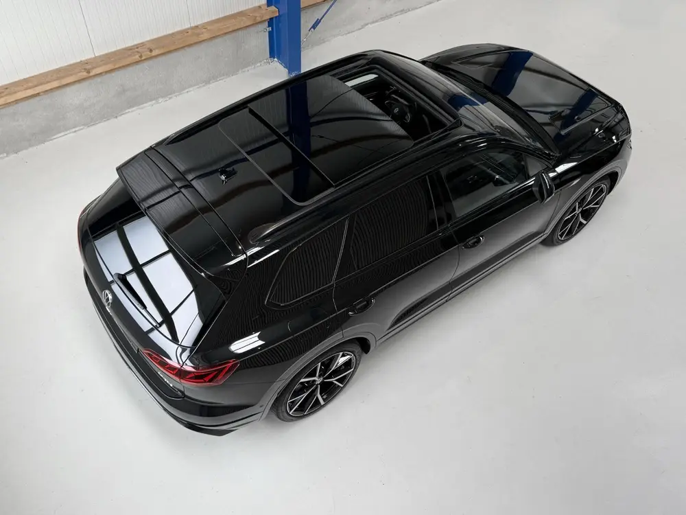 Volkswagen Touareg 3.0 TSi eHybrid 4MOTION R LINE - NACHTZIC uit 2023, foto 4
