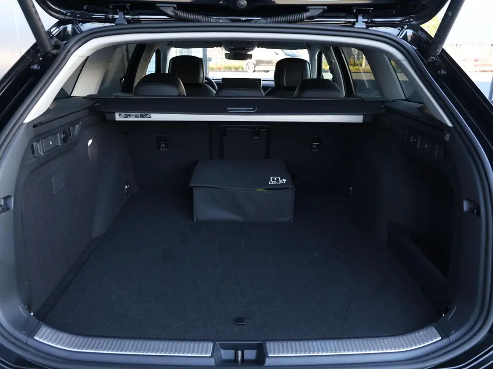 Volkswagen Passat Variant 1.5 eHybrid 272 pk Elegance | Trek uit 2025, foto 20