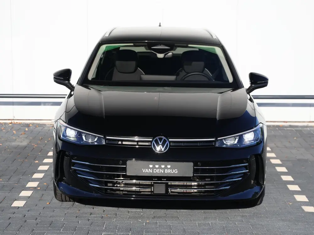 Volkswagen Passat Variant 1.5 eHybrid 272 pk Elegance | Trek uit 2025, foto 4