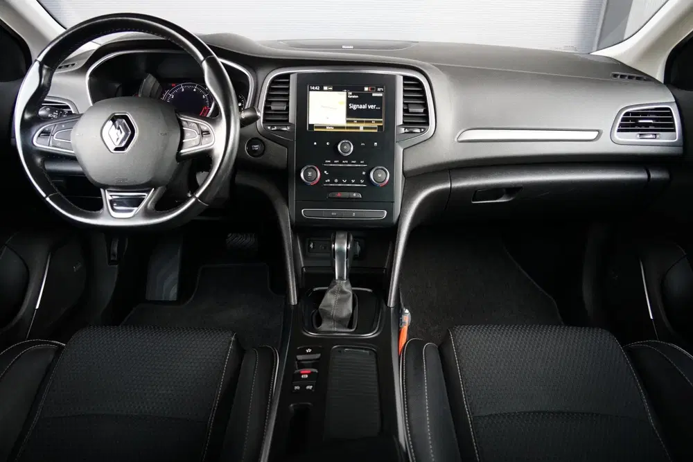 Renault Megane 1.3 TCe Bose aut. R-Link uit 2019, foto 4