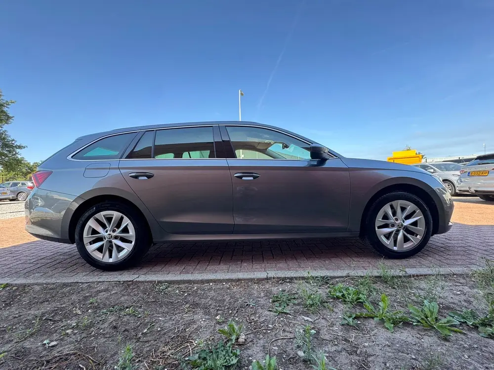 Skoda Octavia 1.0 TSI Business Edition Plus uit 2023, foto 4