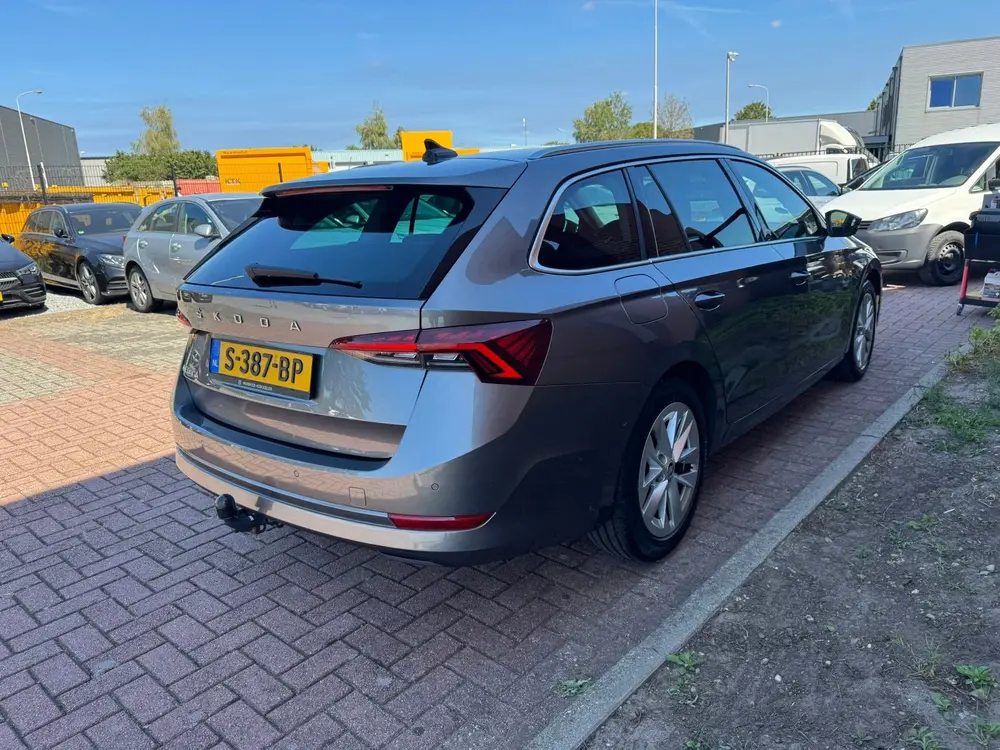 Skoda Octavia 1.0 TSI Business Edition Plus uit 2023, foto 5
