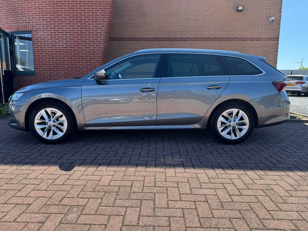Skoda Octavia 1.0 TSI Business Edition Plus uit 2023, foto 8