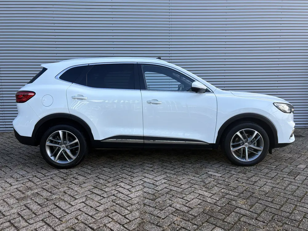 MG EHS 1.5 TGDI Luxury | Panorama Dak | Navi | Camera | Auto uit 2022, foto 5