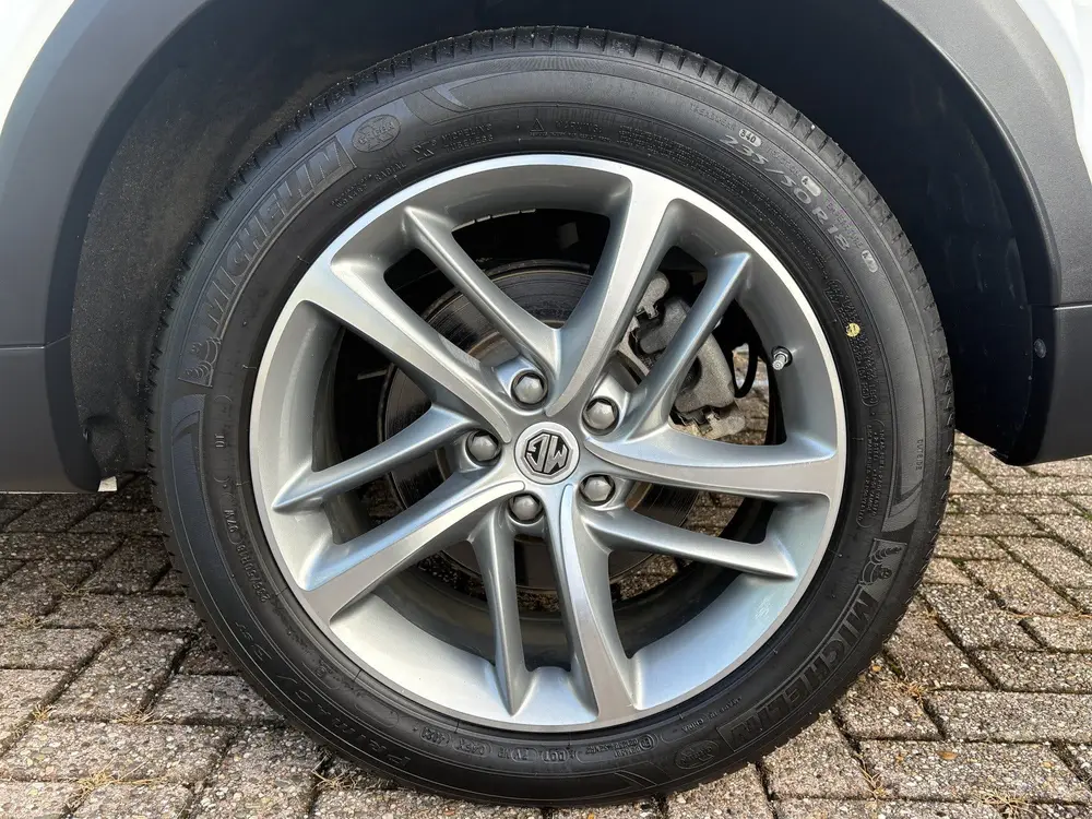 MG EHS 1.5 TGDI Luxury | Panorama Dak | Navi | Camera | Auto uit 2022, foto 8