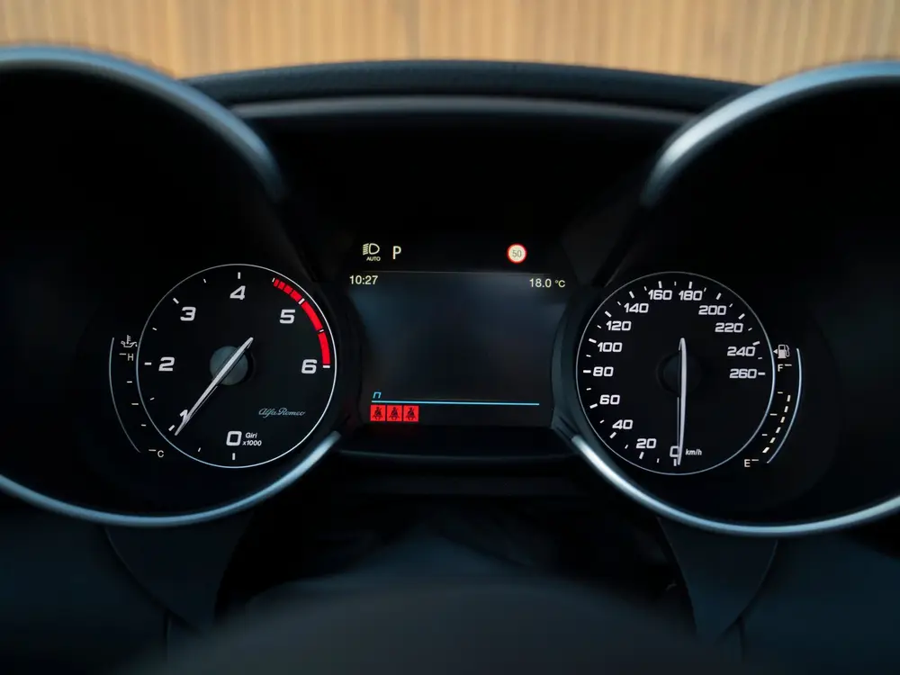 Alfa Romeo Giulia 2.2 Sprint | Panoramadak | Veloce stoelen uit 2021, foto 12