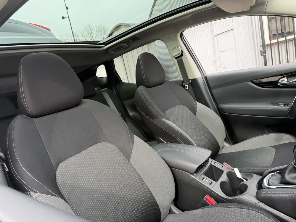 Nissan Qashqai 1.2 N-Connecta Panodak uit 2019, foto 16