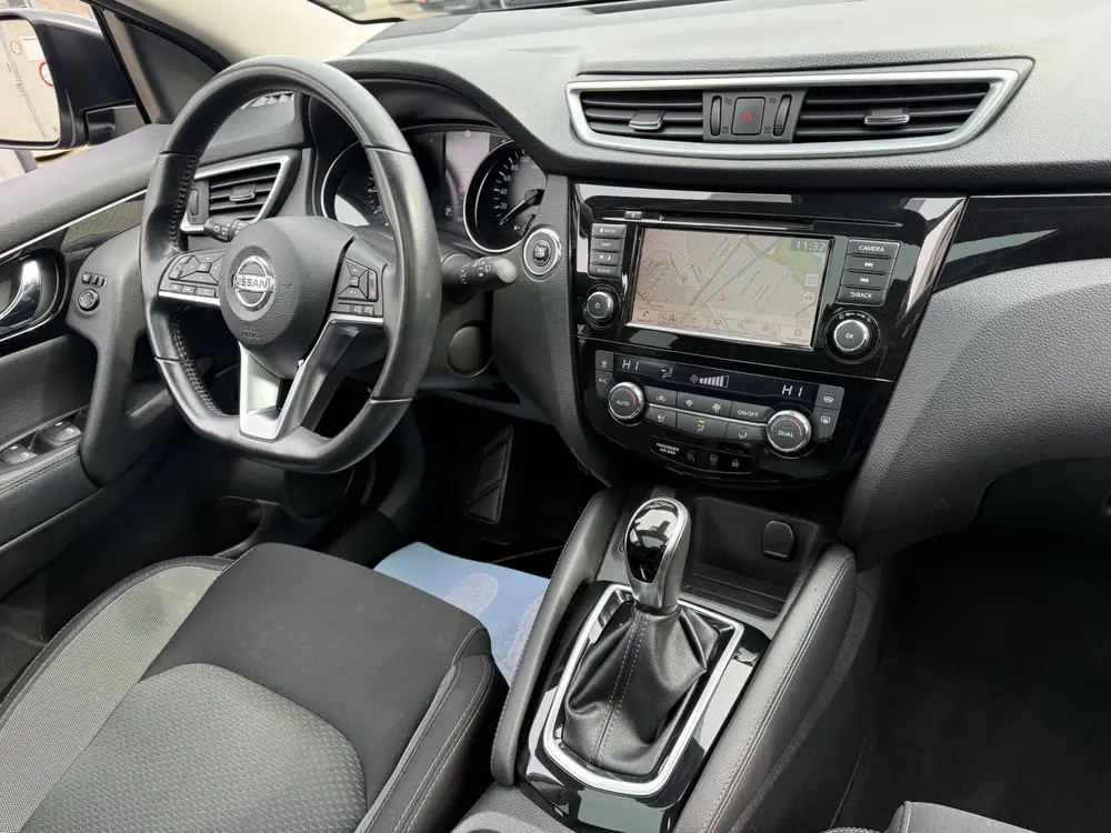 Nissan Qashqai 1.2 N-Connecta Panodak uit 2019, foto 4