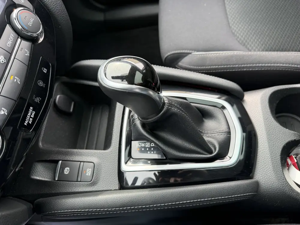 Nissan Qashqai 1.2 N-Connecta Panodak uit 2019, foto 5