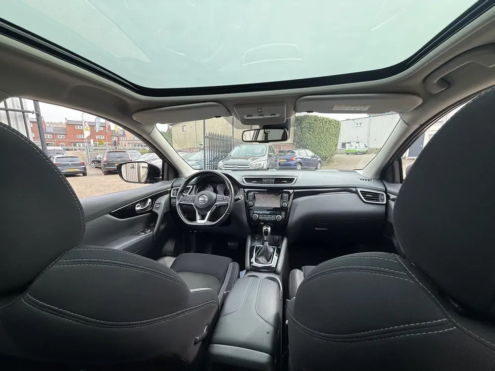 Nissan Qashqai 1.2 N-Connecta Panodak uit 2019, foto 7