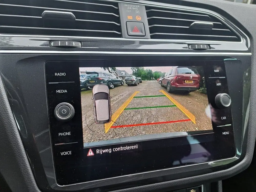 Volkswagen TIGUAN 1.5 TSI ACT 150 Pk R-Line (3x) Highline Bu uit 2020, foto 6