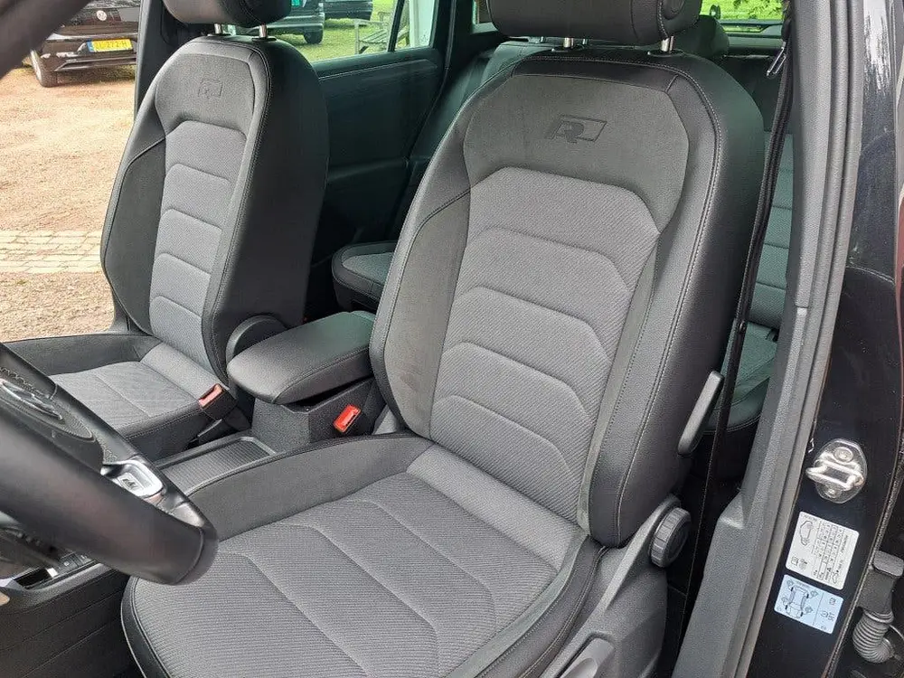 Volkswagen TIGUAN 1.5 TSI ACT 150 Pk R-Line (3x) Highline Bu uit 2020, foto 8