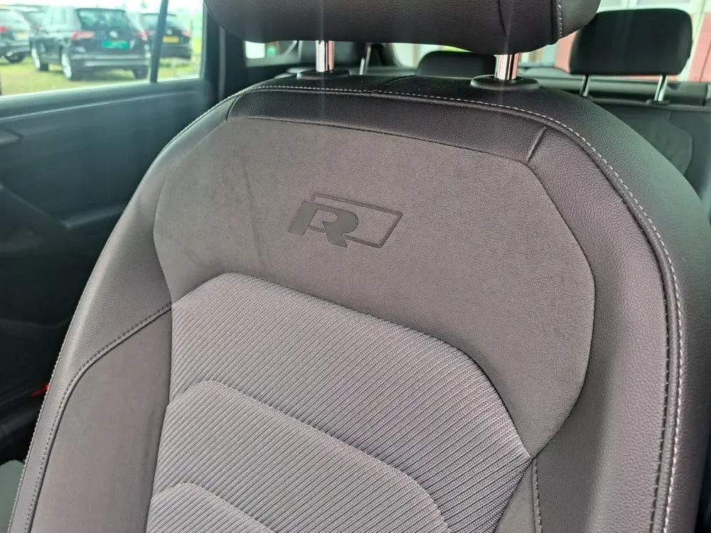 Volkswagen TIGUAN 1.5 TSI ACT 150 Pk R-Line (3x) Highline Bu uit 2020, foto 9