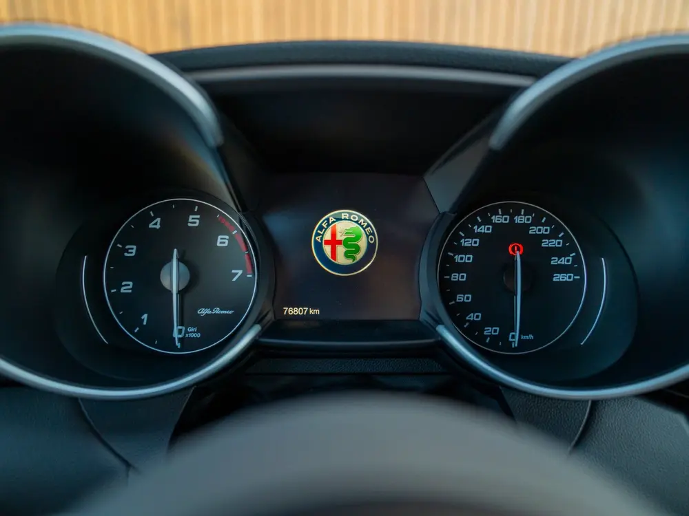 Alfa Romeo Giulia 2.0 T Veloce 280pk AWD uit 2022, foto 12