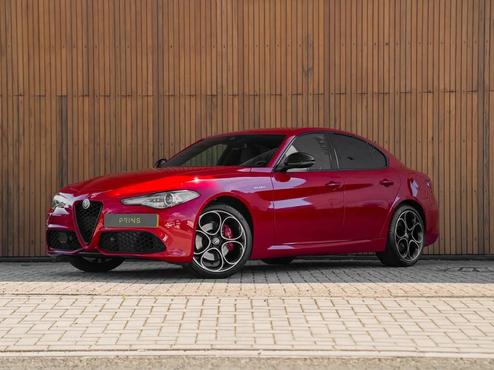 Alfa Romeo Giulia 2.0 T Veloce 280pk AWD uit 2022, foto 13