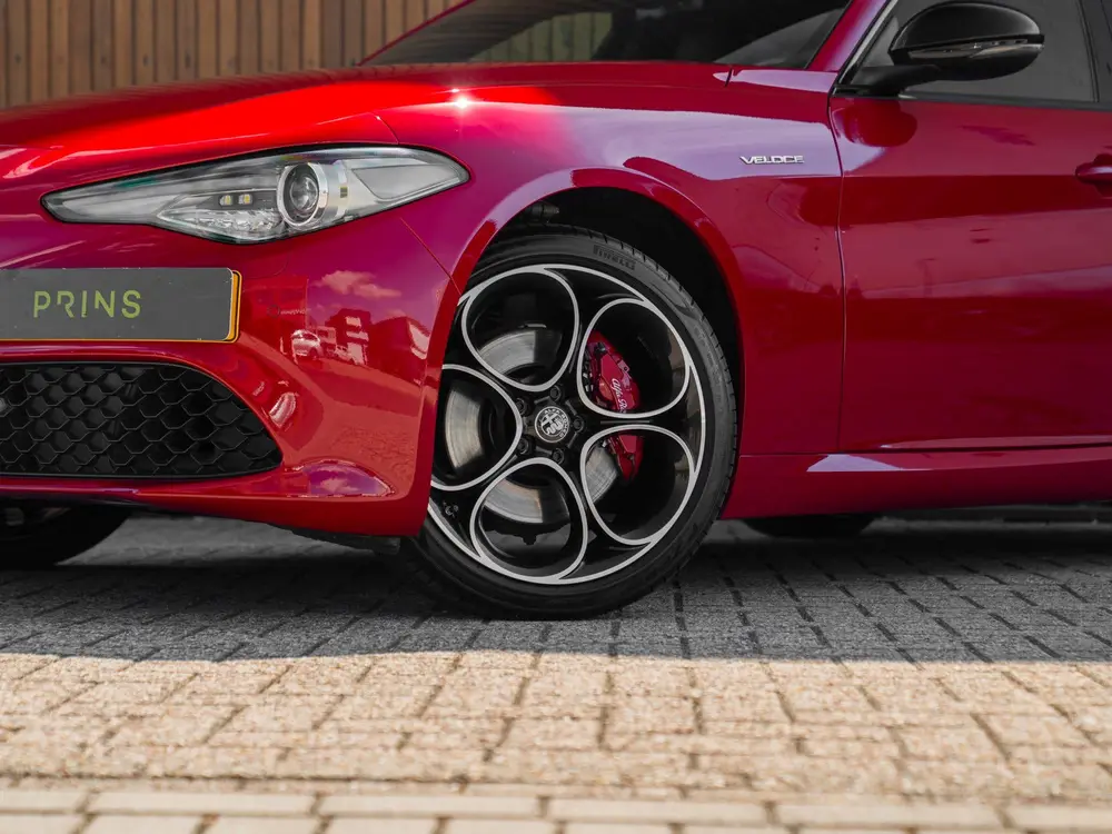 Alfa Romeo Giulia 2.0 T Veloce 280pk AWD uit 2022, foto 14