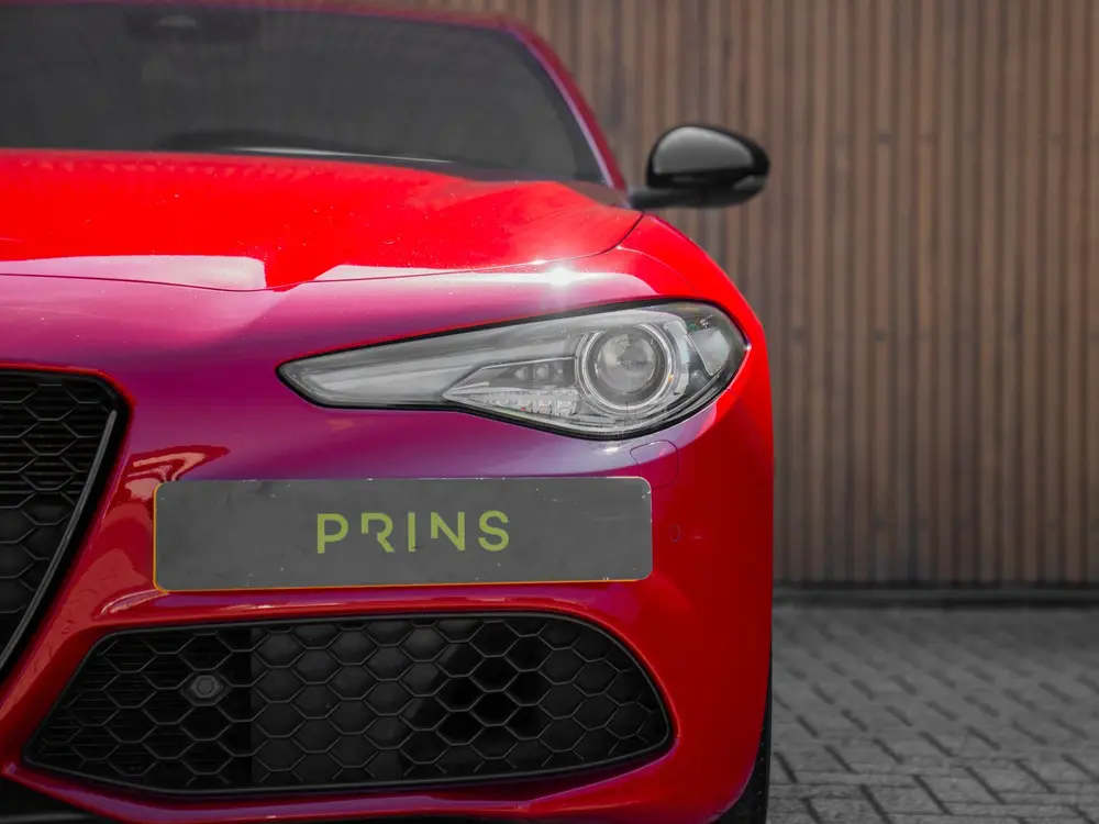 Alfa Romeo Giulia 2.0 T Veloce 280pk AWD uit 2022, foto 19