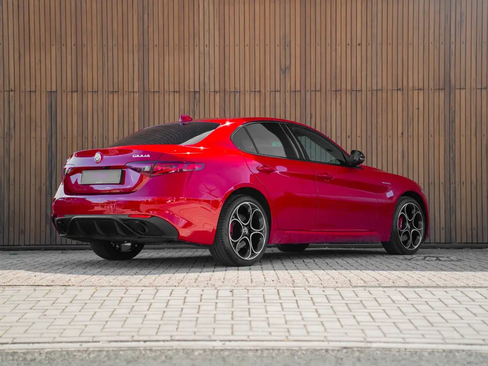 Alfa Romeo Giulia 2.0 T Veloce 280pk AWD uit 2022, foto 4