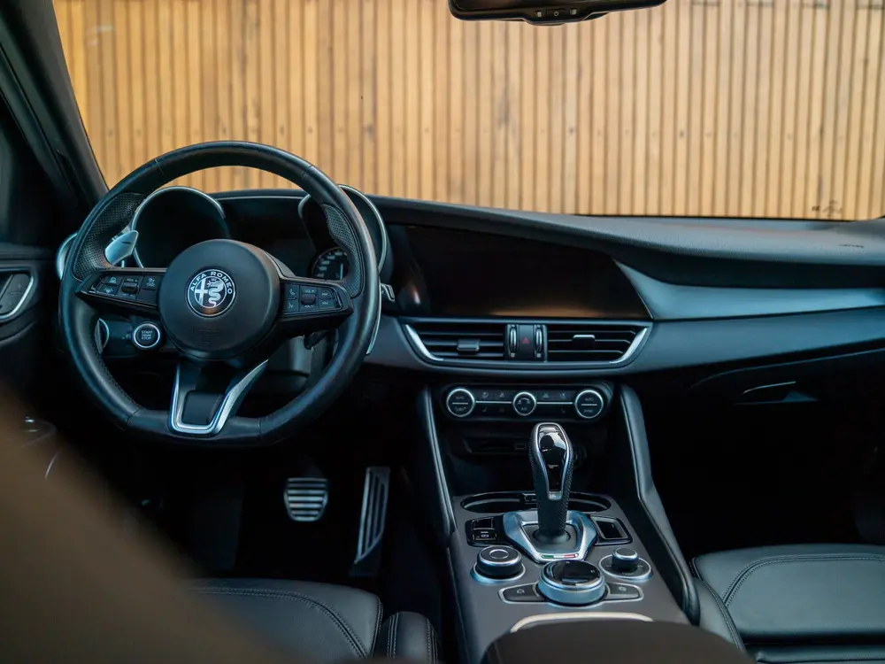 Alfa Romeo Giulia 2.0 T Veloce 280pk AWD uit 2022, foto 7