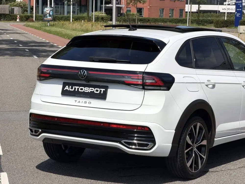 Volkswagen Taigo 1.0 TSI R-Line Pano IQ Light Keyless Beats uit 2022, foto 10