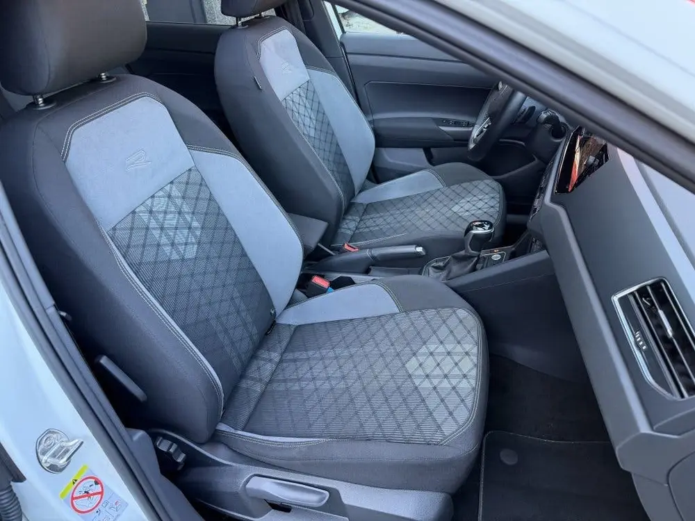 Volkswagen Taigo 1.0 TSI R-Line Pano IQ Light Keyless Beats uit 2022, foto 11