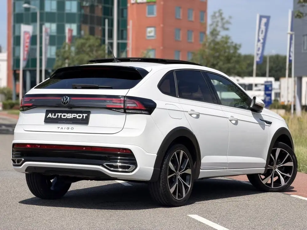 Volkswagen Taigo 1.0 TSI R-Line Pano IQ Light Keyless Beats uit 2022, foto 4